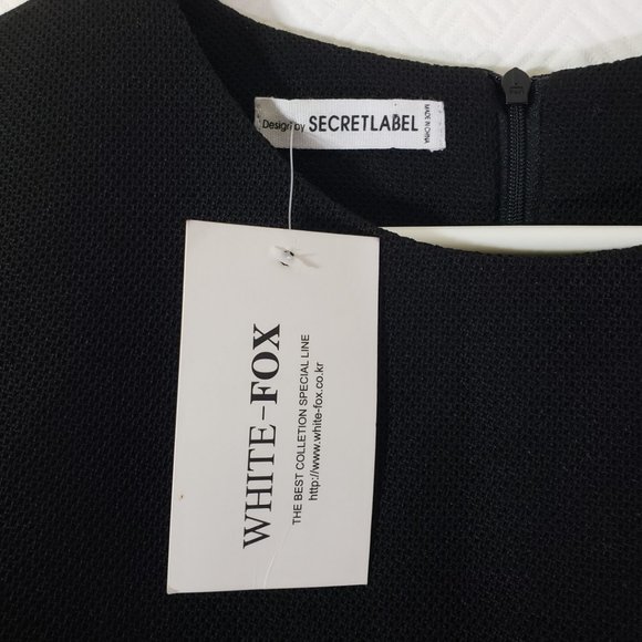 New SECRETLABEL, WHITE-FOX Large Black and White Floral Shift Sheer Sleeve Dress - Picture 4 of 8